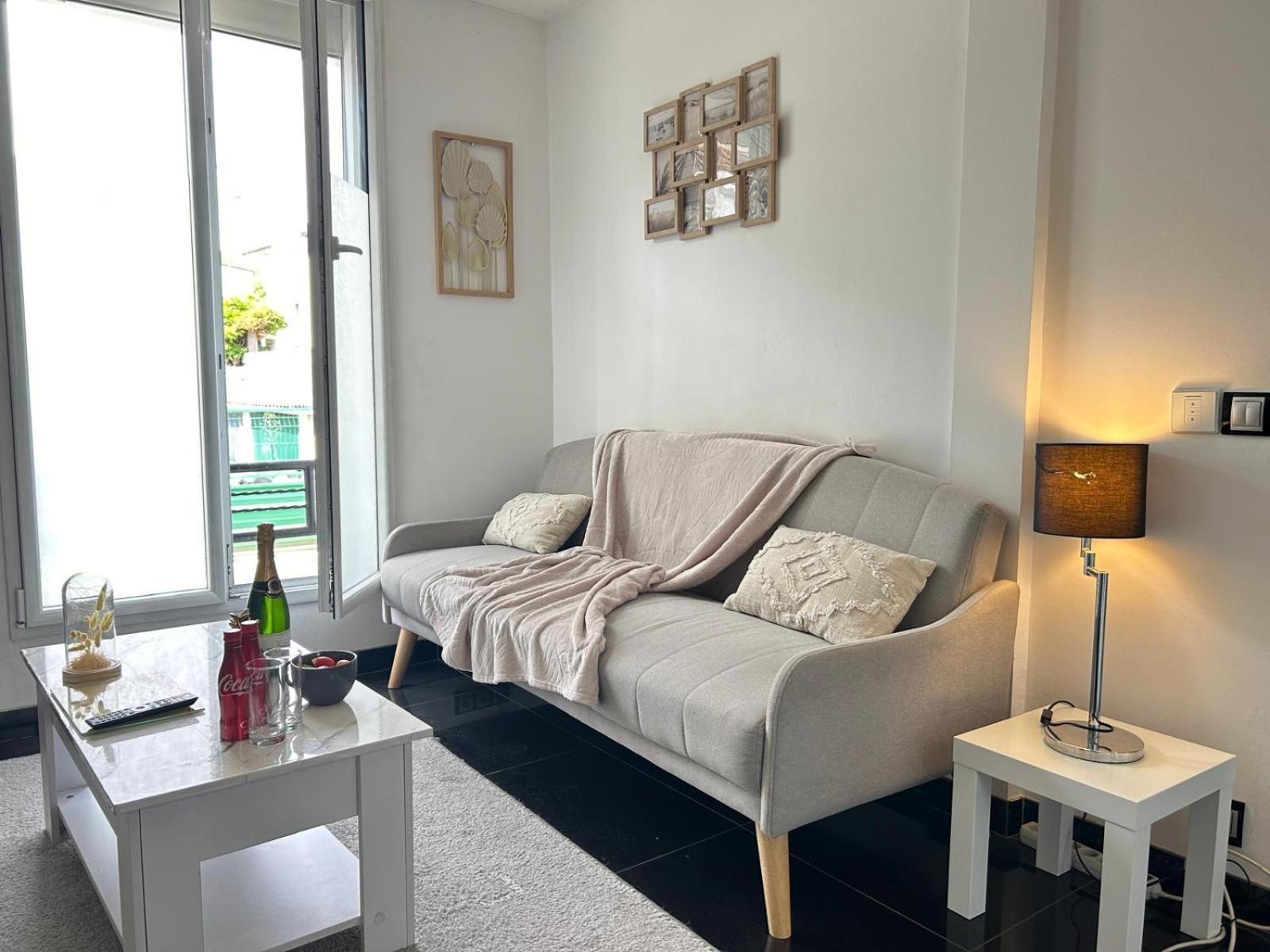 Villejuif Studio